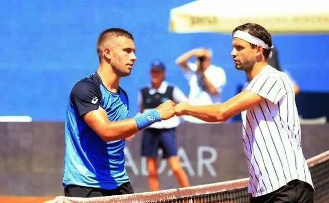 壁球每小时 壁球每小时